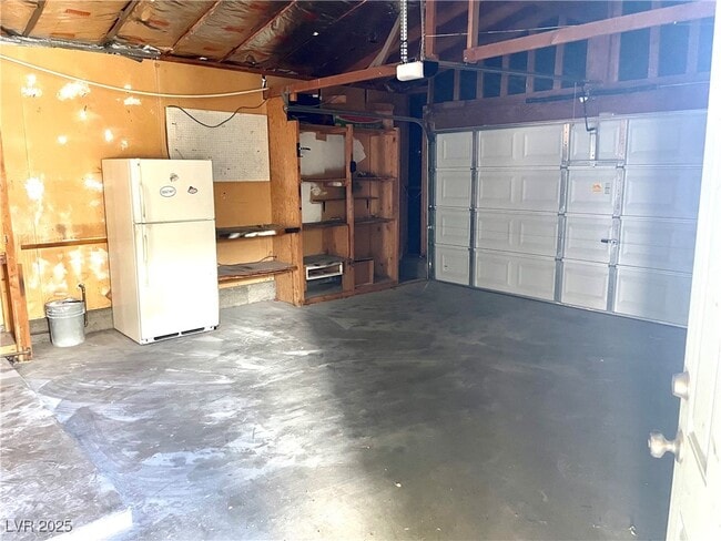 Building Photo - 2198 Capistrano Ave