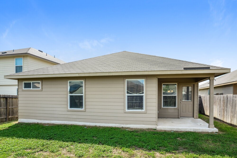 Building Photo - 8850 Belgian Falls