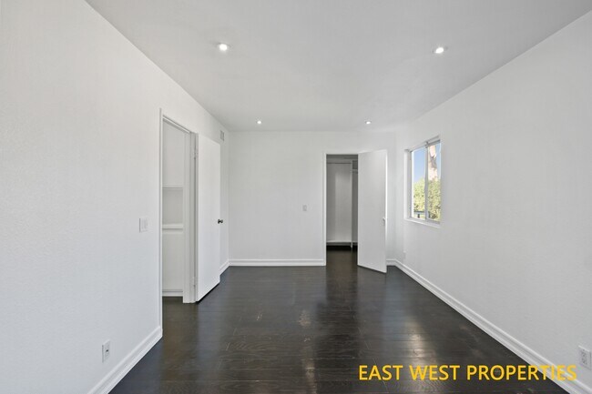 Building Photo - 22815 Leo Ln