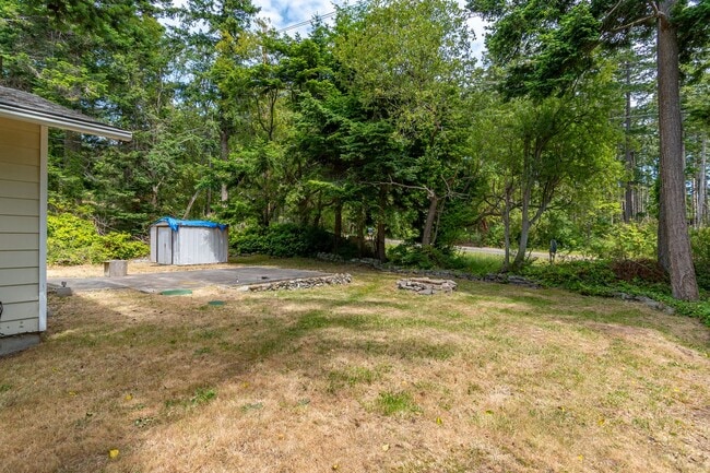 Building Photo - Recently Remodeled 2 bed 1 bath Home in Si...
