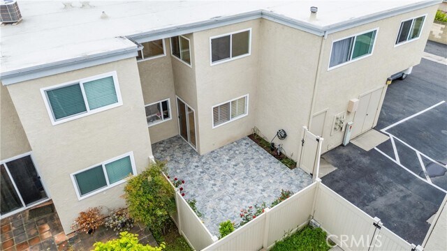 Building Photo - 44 Elksford Ave