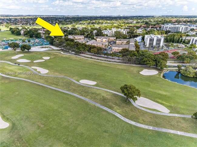 Building Photo - 6235 SW Kendale Lakes Cir