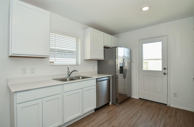 Building Photo - 4123 Saw Mill Peak Ln