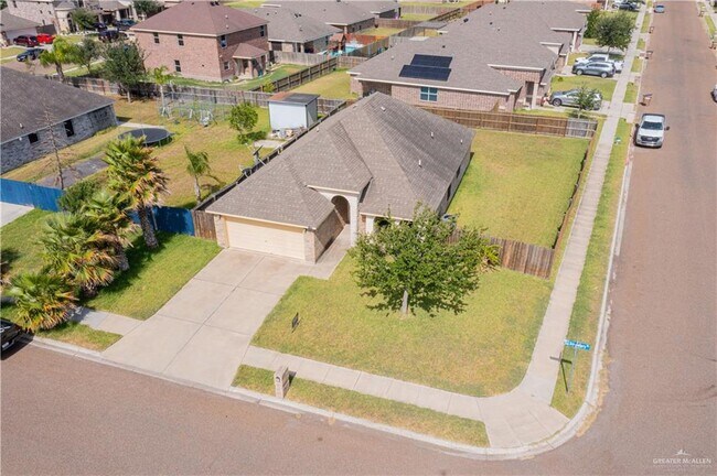 Building Photo - 2405 Singletary Dr