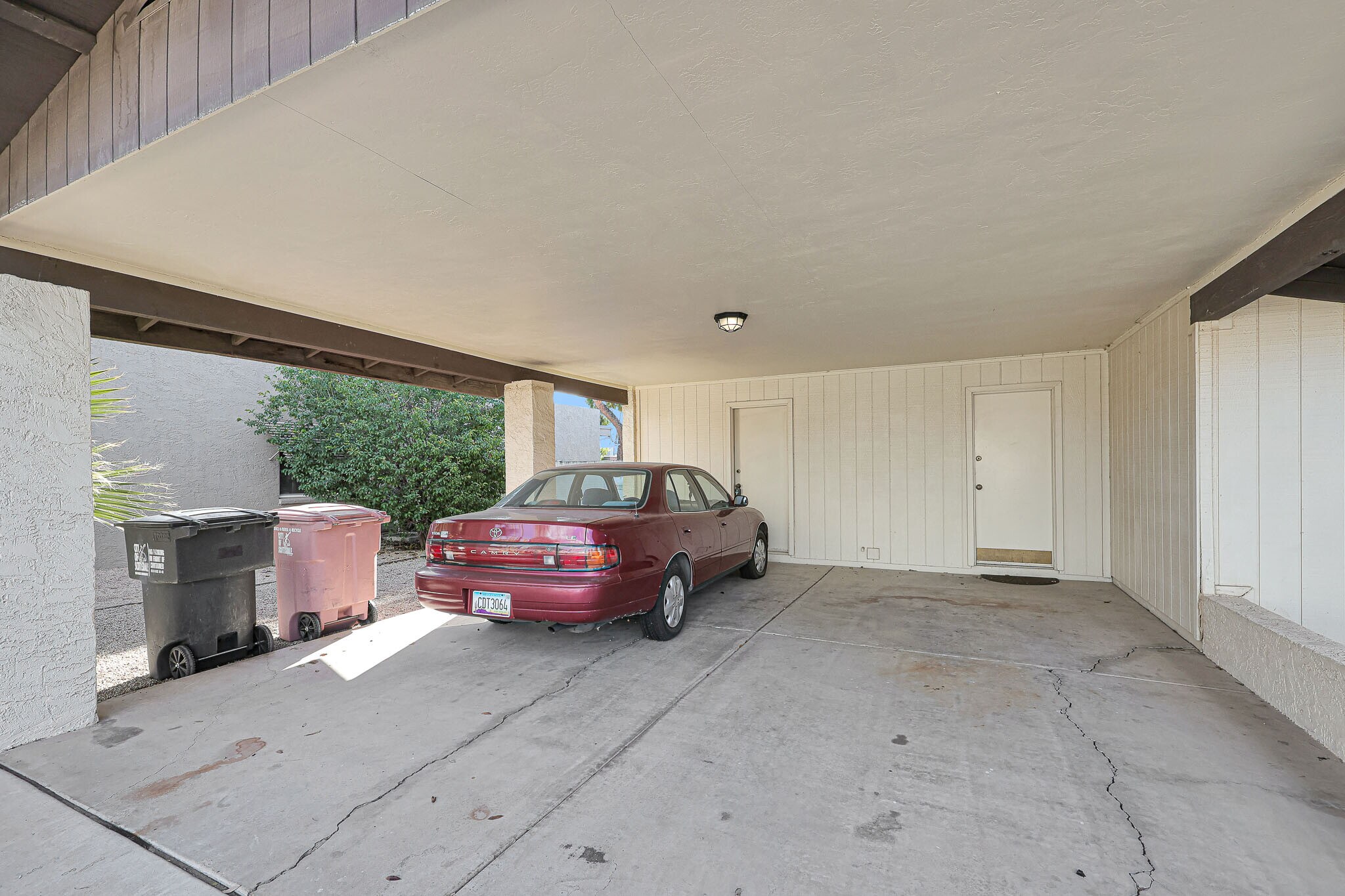 Building Photo - 7949 E Luke Ln
