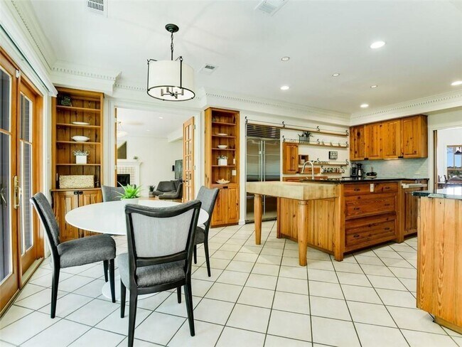 Building Photo - 1901 Yaupon Valley Rd