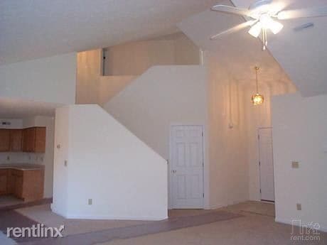 Building Photo - 73 Lightning Ln