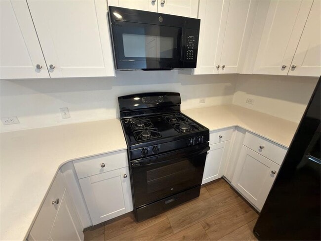 Building Photo - 296 Agate Clf Dr