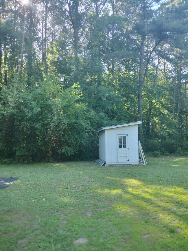 Building Photo - 1511 Big Bethel Rd