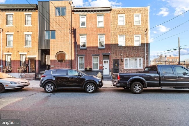 Building Photo - 2443 E Cumberland St