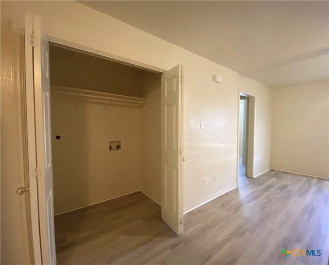 Building Photo - 3402 Cantabrian Dr