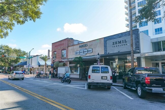 Building Photo - 835 S Osprey Ave