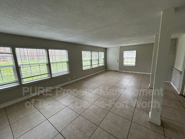 Building Photo - 6461 Starnes Rd