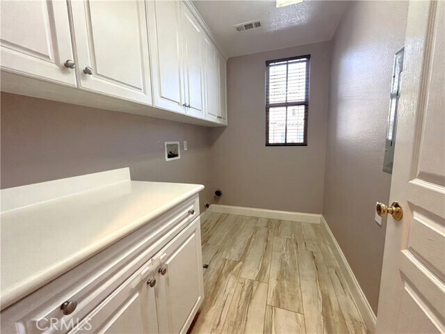 Building Photo - 133 Chantilly