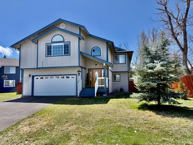 Primary Photo - 2194 Shasta Ct