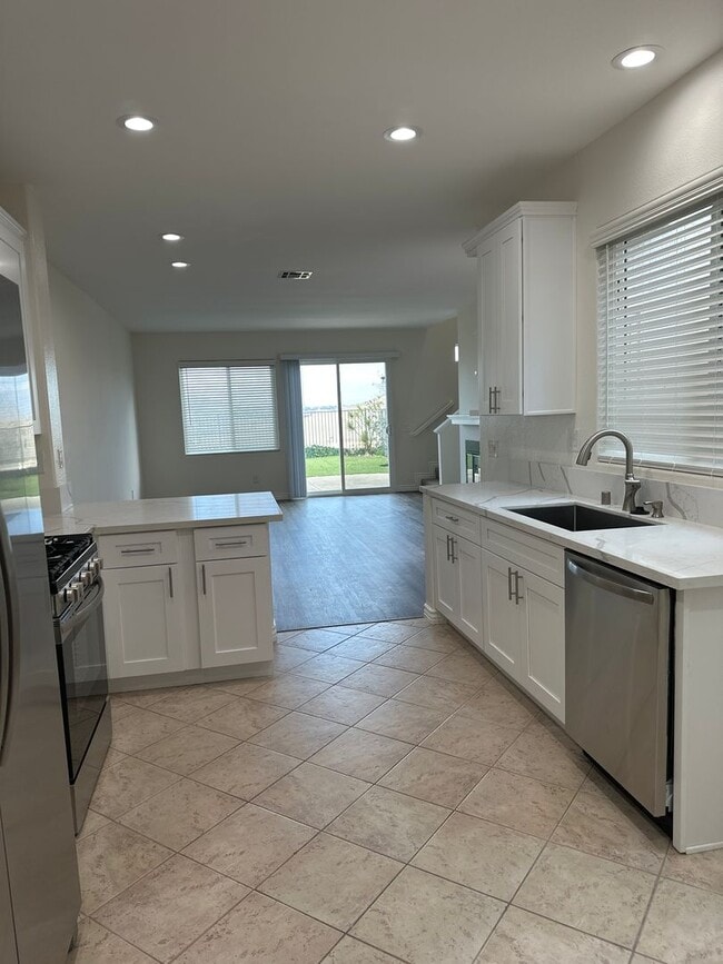 Building Photo - 10948 Ivy Hill Dr