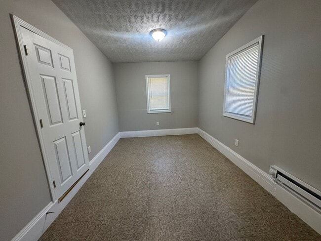 Building Photo - A Place You’ll Love to Call Home – Gorgeous 4-Bedroom Property!