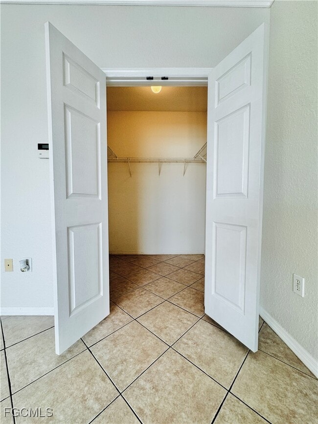 Building Photo - 23660 Walden Center Dr