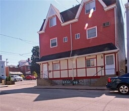 Building Photo - 215 Ella St
