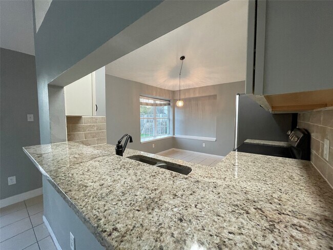 Building Photo - 9838 Golden Eagle St