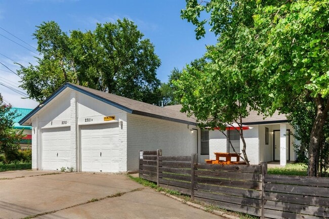 Building Photo - 2311 Burleson Rd