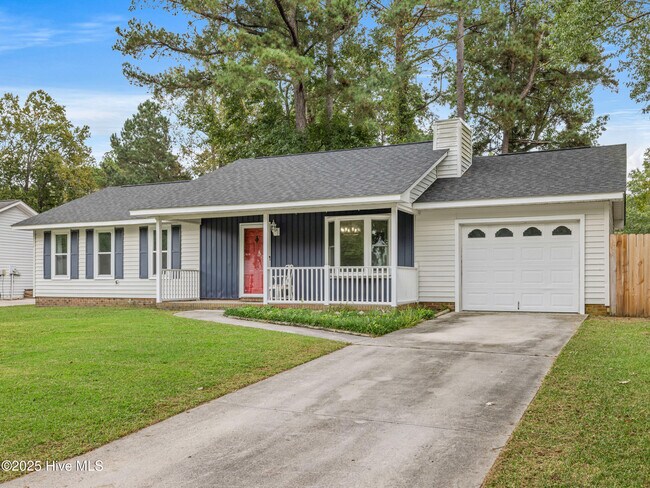 Building Photo - 119 Spring Dr