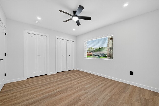 Building Photo - 7131 Mobud Dr