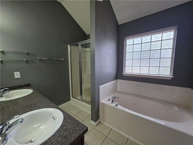 Building Photo - 1983 W Rachael Dr