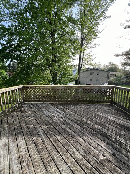 Building Photo - 117 Oak Moore Ct