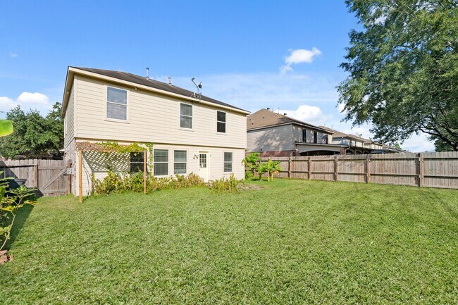 Building Photo - 20410 Fall Foliage Dr