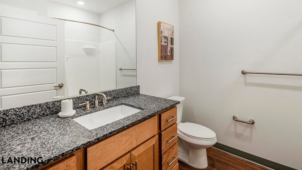 Building Photo - 302 13th St S