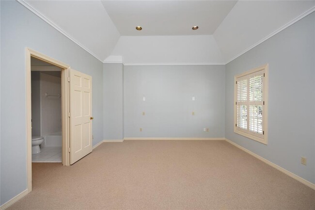 Building Photo - 1536 Potomac Dr