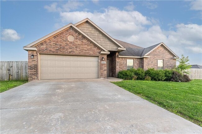 Building Photo - 2091 Eagle Dr