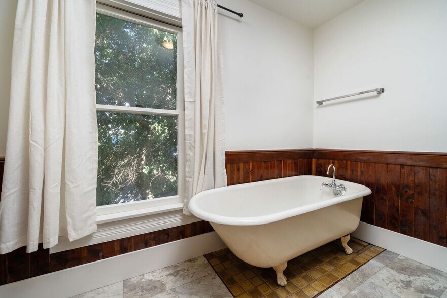 Building Photo - 27171 Pacific St