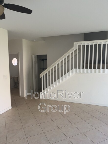 Building Photo - 9840 Roundstone Cir