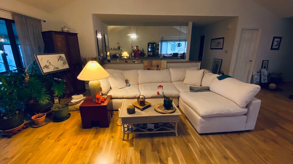 Building Photo - 60 Park Ave