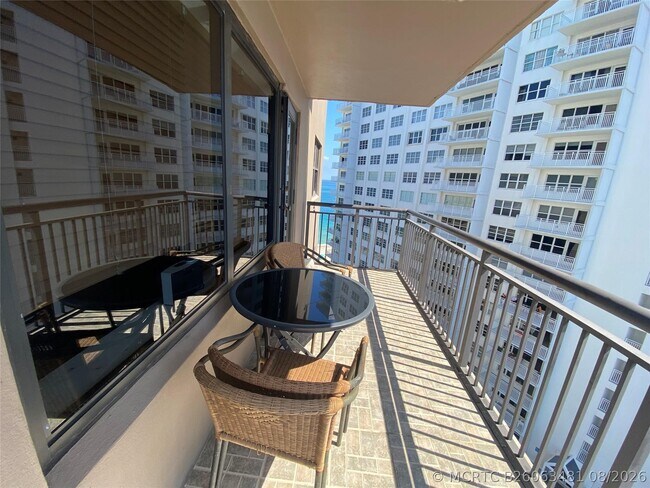 Building Photo - 3800 Galt Ocean Dr