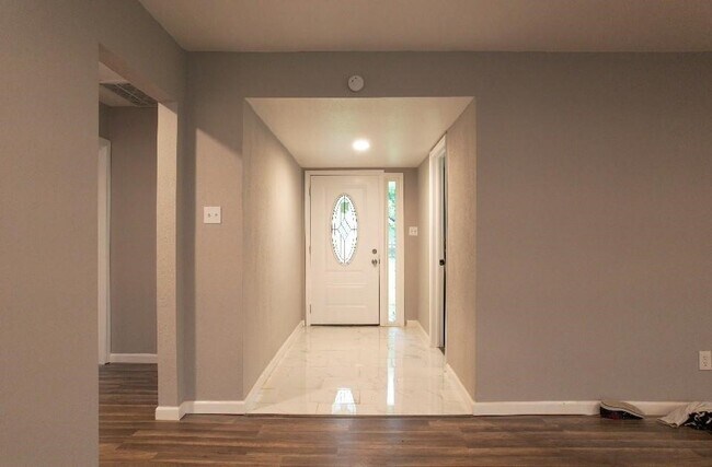 Building Photo - 25373 Goodson Rd