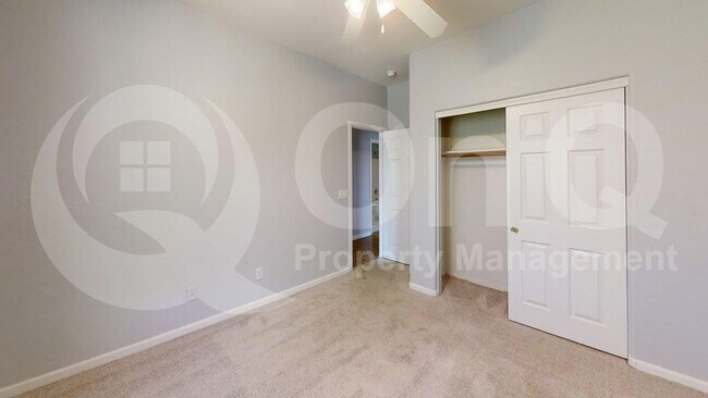 Building Photo - 525 N Miller Rd