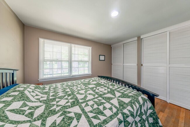 Building Photo - 134 Berkeley Ln