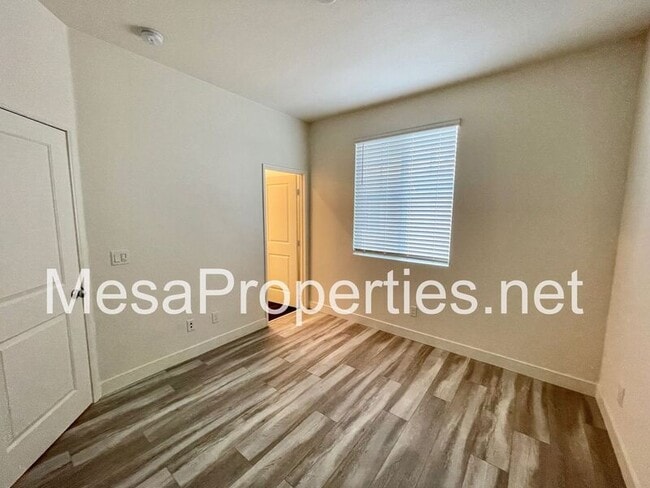 Building Photo - 12166 Chorus Dr