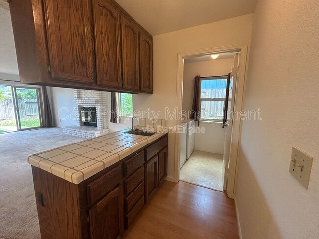 Building Photo - 284 Preakness Ln