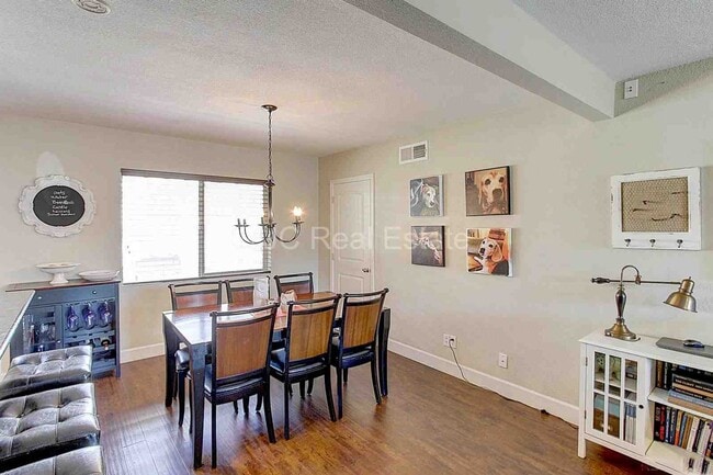 Building Photo - 795 Salem St