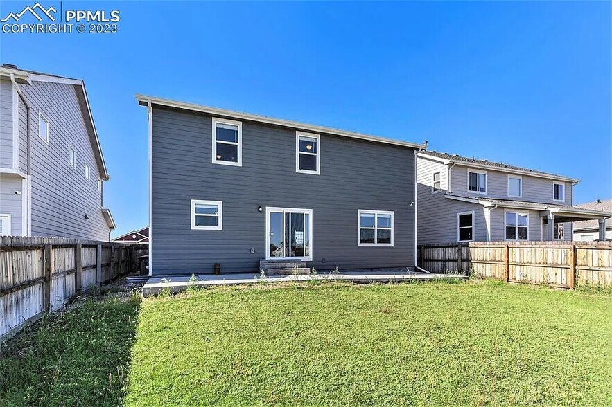 Building Photo - 9736 Wando Dr