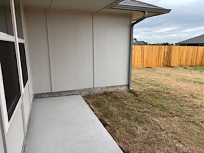 Building Photo - New Home!