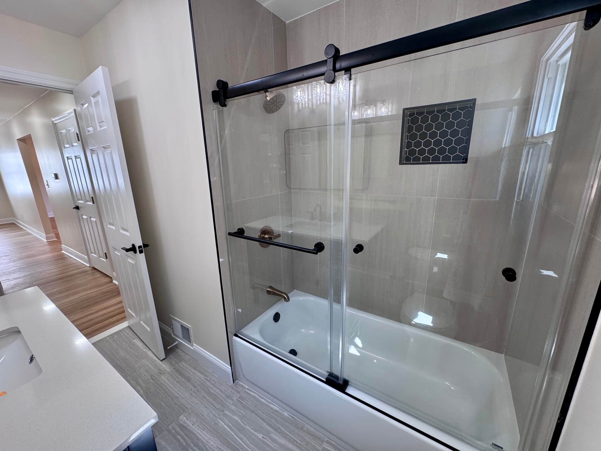 Porcelain Shower/Tub - 47 Sherwood Ave