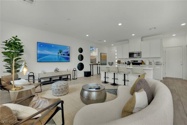 Building Photo - 8907 Roadrunner Ravine St