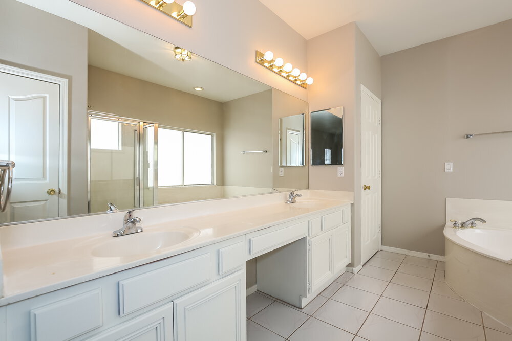 Building Photo - 5637 Island Mist St