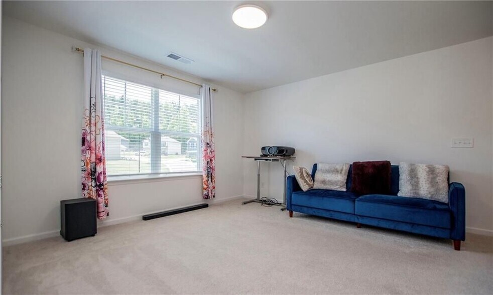 Building Photo - 194 Rivulet Dr