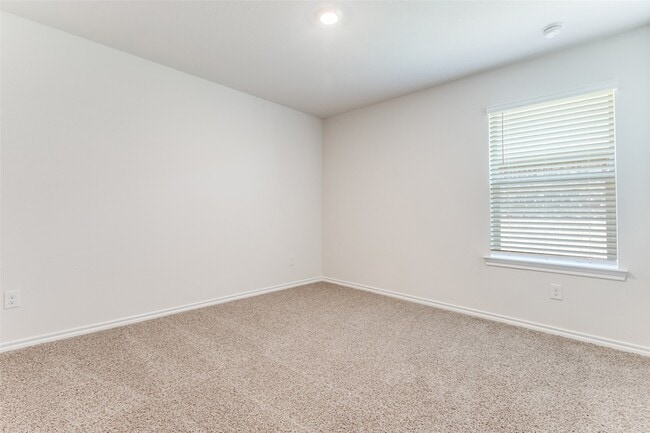 Building Photo - 1704 Basalt Ln